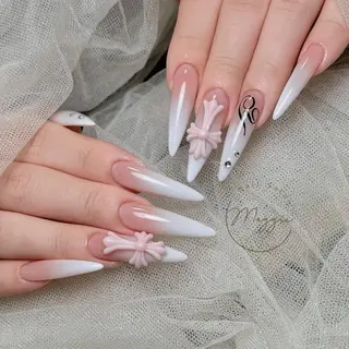 ネイル Maggie Nail🦩のネイルデザイン