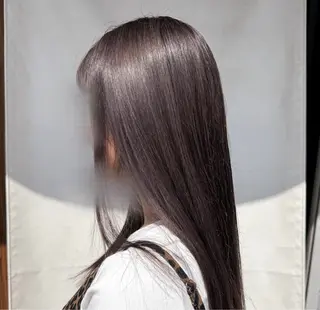 ロング カラー lore umeのヘアスタイル