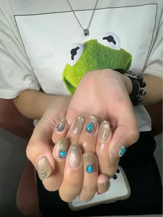 ネイル LAVISH 大和店 🤱子連れ大歓迎のネイルデザイン