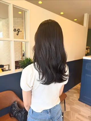 セミロング カラー 仲野 亜由美のヘアスタイル