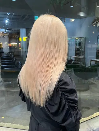 ロング カラー ハイトーンカラー が絶対可愛い✨泰聖✨のヘアスタイル