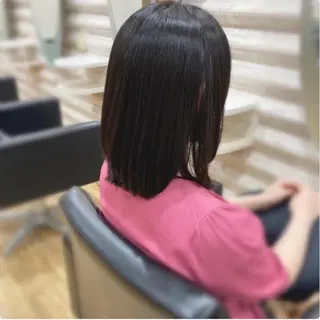 セミロング カラー KON|ごまかさない 艶。酸熱×精密カットのヘアスタイル