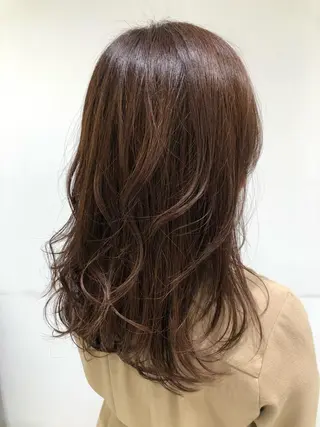 セミロング カラー 横山 穂高のヘアスタイル