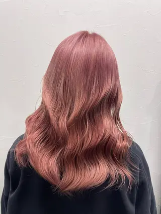 ロング バレイヤージュ特化/ アキラのヘアスタイル
