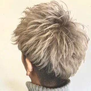 ショート カラー パーマ メンズ 佐藤 輝幸のヘアスタイル