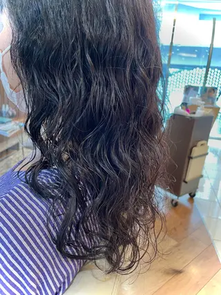 ロング パーマ 黒坂 唯奈 /パーマ・ボブ特化のヘアスタイル