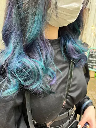 セミロング カラー 原宿サロン代表 デザインカラー伊藤卓のヘアスタイル