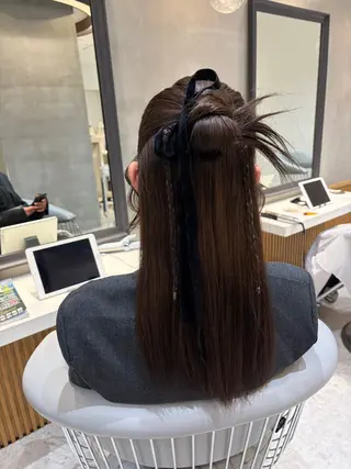 セミロング ヘアアレンジ ヘアセット/レイヤー 縮毛矯正/はるか🎀のヘアスタイル