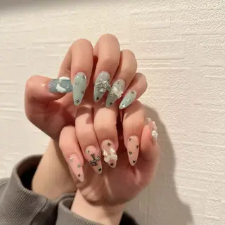 ネイル D-BEAUTY Nailsalonのネイルデザイン