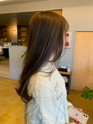 ロング カラー ITO YUKIのヘアスタイル