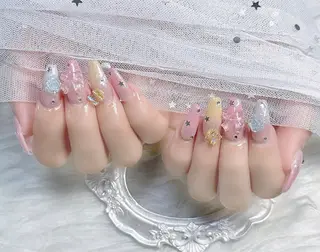 ネイル HIN NAILのネイルデザイン