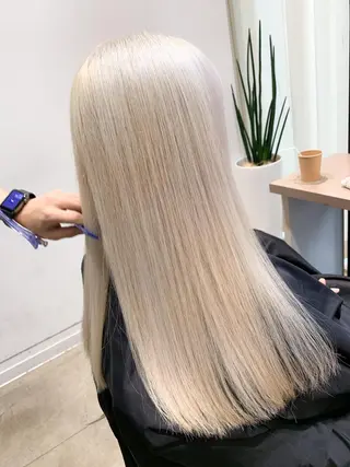 ロング 🍀ケアブリーチ カラー🍀坂井のヘアスタイル