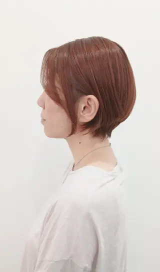 ショート カラー 齋藤 愛美のヘアスタイル