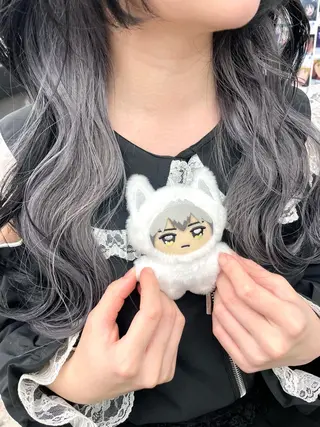 ロング カラー インナーカラー 推し ブリーチ  髪質改善のヘアスタイル