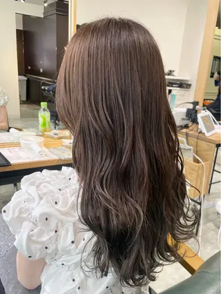 ロング 内田 真里奈のヘアスタイル