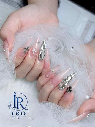 ネイル IRO FUNABASHIのネイルデザイン