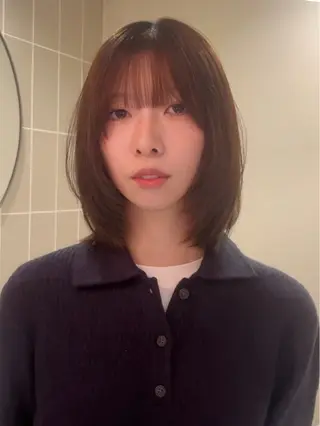 ミディアム -みつま はるな-のヘアスタイル