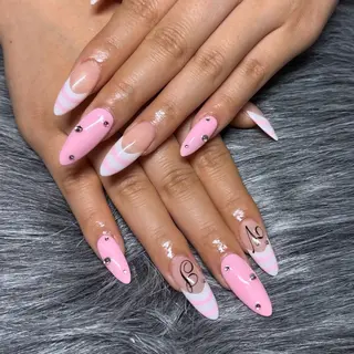 ネイル 𝑗𝑢𝑛𝑛𝑎 𝑛𝑎𝑖𝑙のネイルデザイン