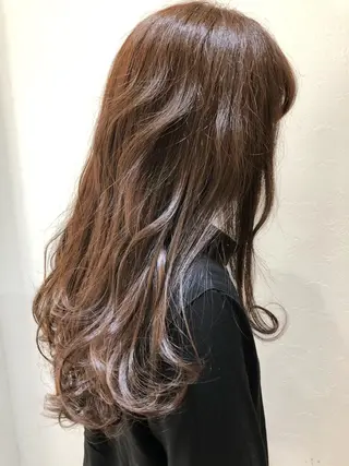 セミロング カラー サワタ ミサのヘアスタイル
