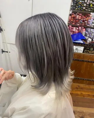 ミディアム カラー 井手口 沙樹のヘアスタイル