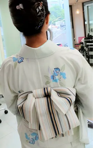 ロング ヘアアレンジ au美容室 栄矢場町のヘアスタイル