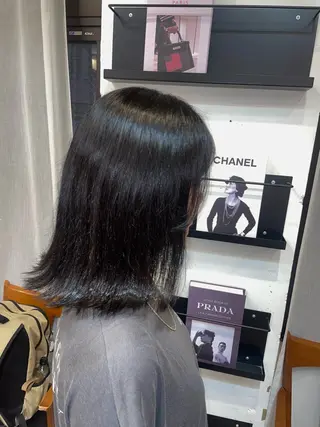 カラー 新原 陽那のヘアスタイル