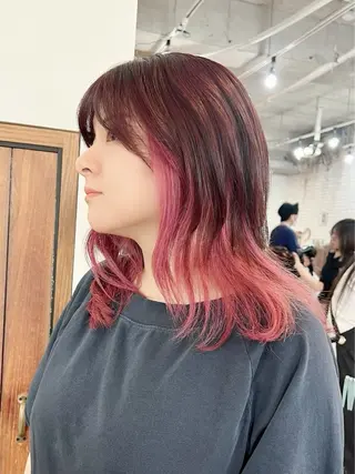 セミロング カラー 堀部 梨瑠のヘアスタイル