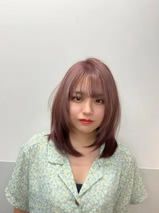 セミロング カラー 顔まわりの神様✨ 透明感カラー藤嶋秀幸のヘアスタイル