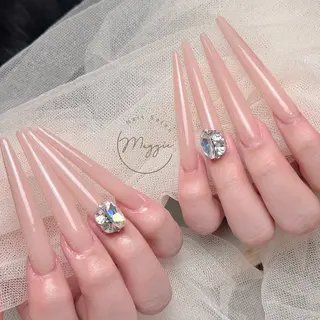 ネイル Maggie Nail🦩のネイルデザイン