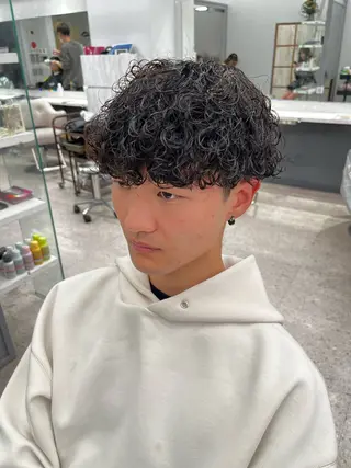 パーマ メンズ 🍐シャドウパーマ メンズ特化/守岡🍐のヘアスタイル