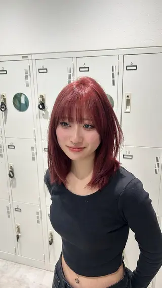 セミロング ハイトーン美髪矯正 /KAEDEのヘアスタイル
