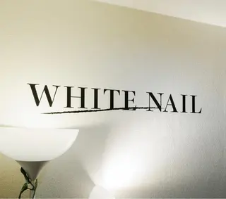 ネイル WHITE NAIL ホワイトネイルのネイルデザイン