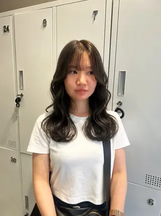 セミロング kaho/ 透明感カラー🫧のヘアスタイル