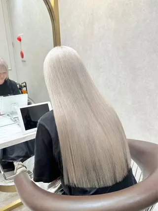 ロング カラー shion 透明感カラーのヘアスタイル