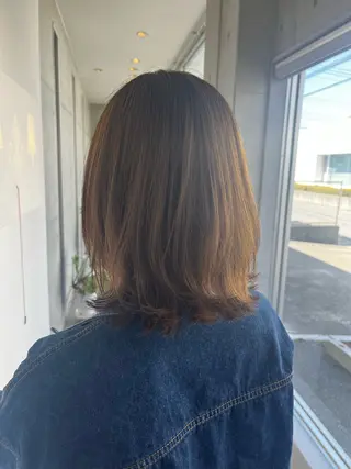 ミディアム おせ ちさとのヘアスタイル