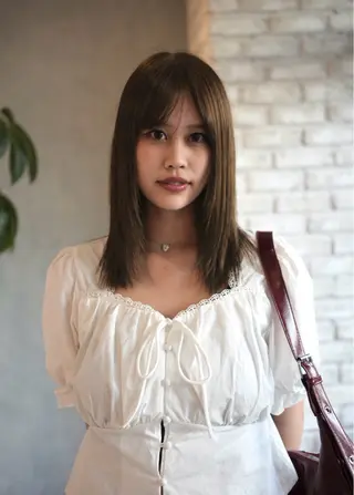 セミロング カラー Basis 田口豪司のヘアスタイル