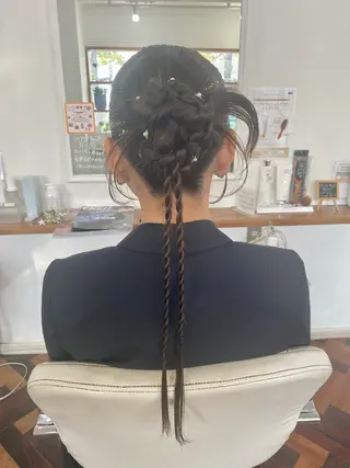 ロング ヘアアレンジ Kazaoka Saraのヘアスタイル