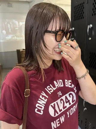セミロング 薄暮 マツイ　レンのヘアスタイル
