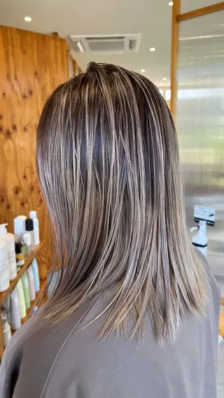 ミディアム 堀 風城のヘアスタイル
