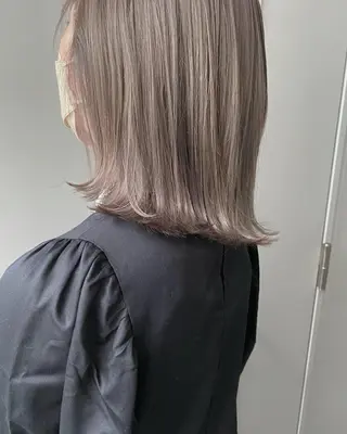 ミディアム カラー ボブ・レイヤーカット 吉敷航一のヘアスタイル