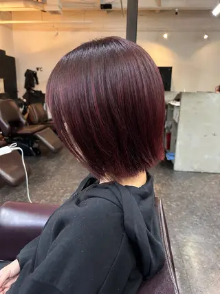ショート カラー VIOLLA RENAのヘアスタイル