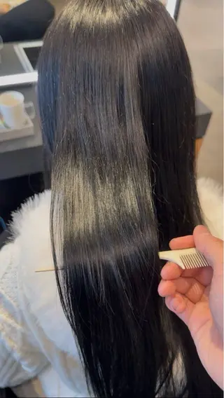 ロング KOUYU(ému) 伏見/カラーモデルのヘアスタイル