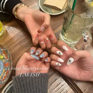 ネイル LAVISH 大和店 emi・:*+のネイルデザイン
