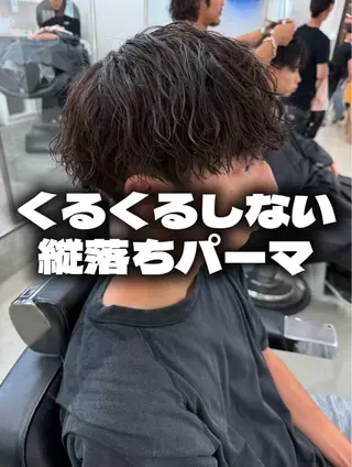 ショート カラー パーマ メンズ 亀井隆汰/メンズ専門 パーマ特化美容師のヘアスタイル