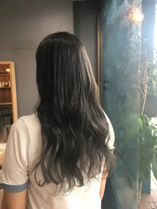 ロング カラー パーマ ヘアアレンジ Loa misakiのヘアスタイル