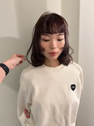 セミロング カラー 内沼 恵留菜のヘアスタイル