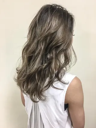セミロング カラー Beach 代表 KENTAのヘアスタイル