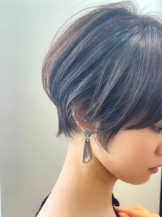 カラー 江坂 misaki のヘアスタイル