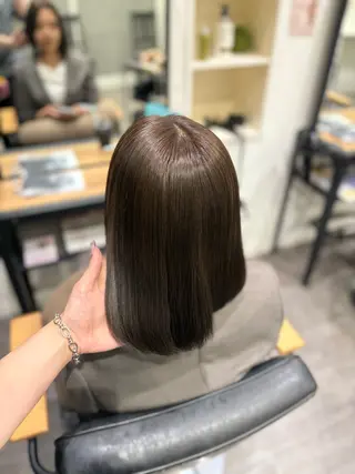 ミディアム カラー nijika/ 艶カラー🫧のヘアスタイル