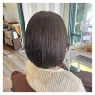 ミディアム カラー 船曳 鈴菜のヘアスタイル